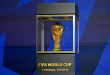 Do que é feita a taça da Copa do Mundo? Troféu tem ouro maciço e pedra semipreciosa na base